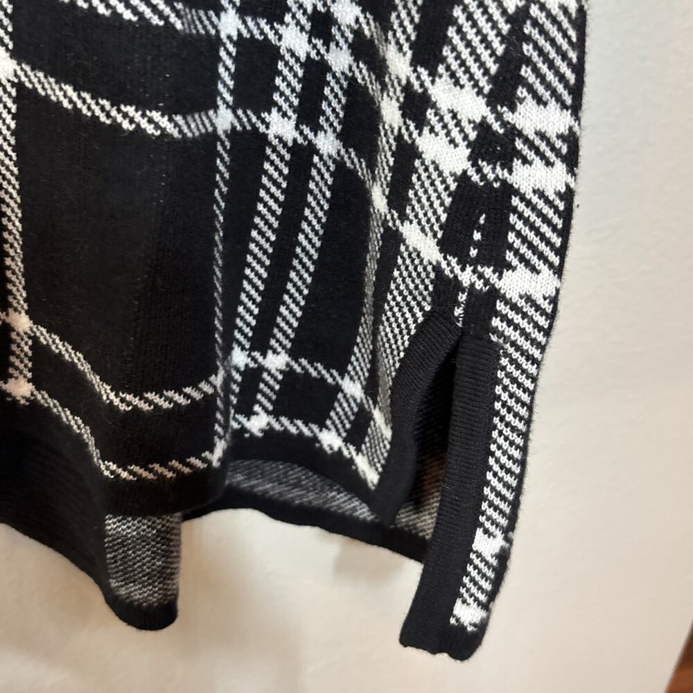 Isaac Mizrahi Live Black and White Plaid Open Long Sleeve Sweater Cardigan L - Picture 9 of 10